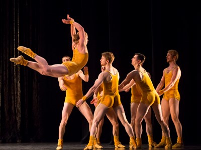 David Schultz in Twyla Tharp's THE GOLDEN SECTION